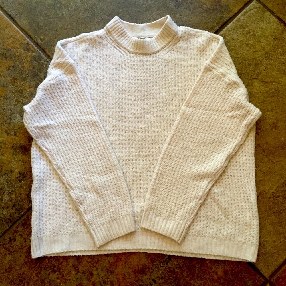 Cute casual American Eagle sweater